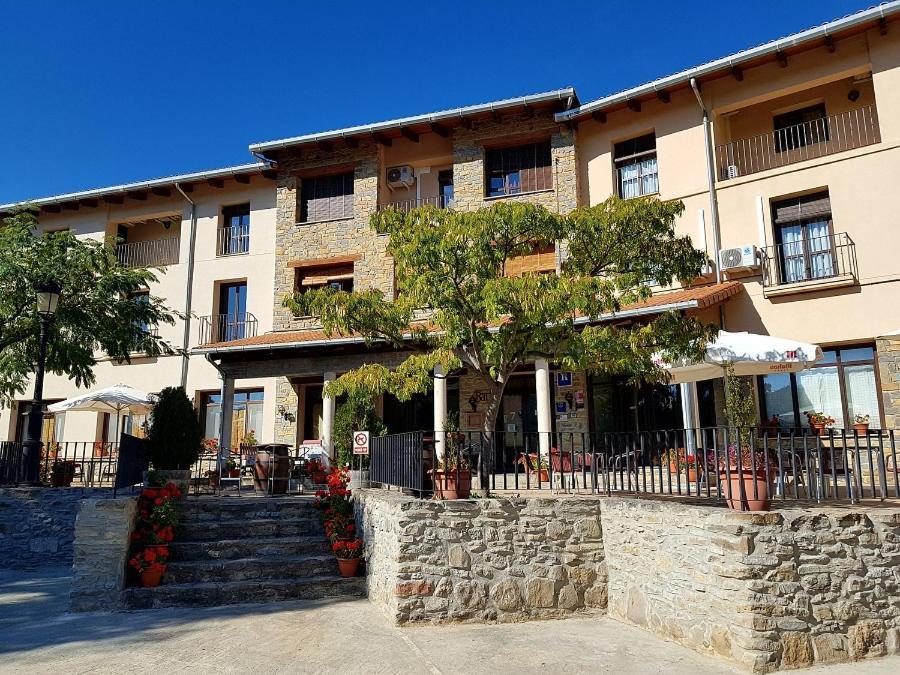 Hotel Guara Inluka Las Almunias Extérieur photo